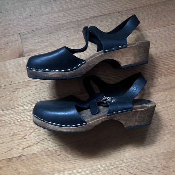 Lotta From Stockholm Black Leather Mules - Picture 2 of 3